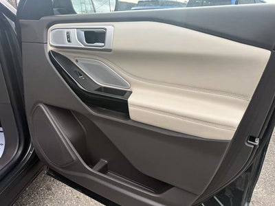 2022 Ford Explorer Platinum