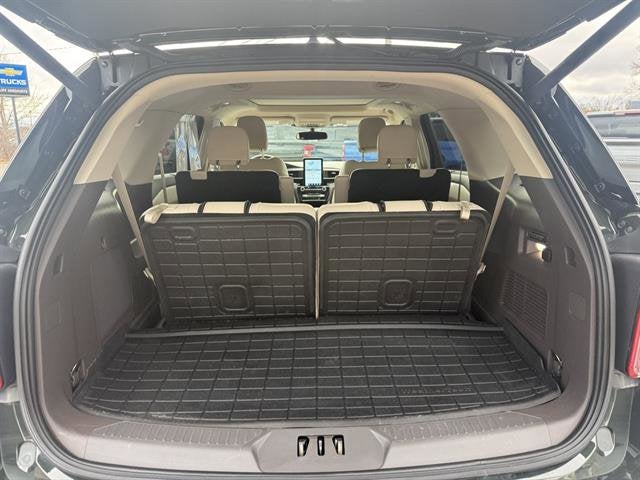 2022 Ford Explorer Platinum