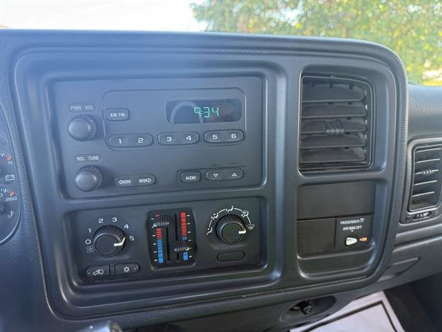 2004 Chevrolet Silverado 3500 HD WT