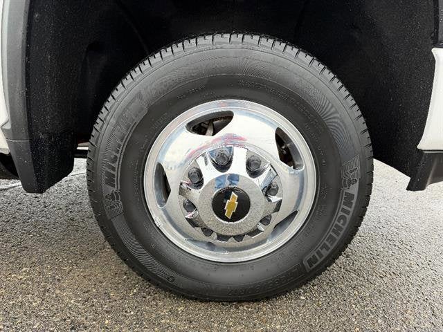 2022 Chevrolet Silverado 3500 HD High Country DRW