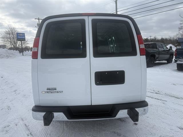2024 Chevrolet Express Cargo 2500 WT