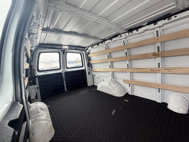 2024 Chevrolet Express Cargo 2500 WT