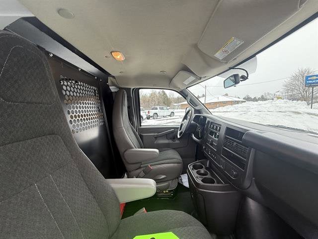 2024 Chevrolet Express Cargo 2500 WT