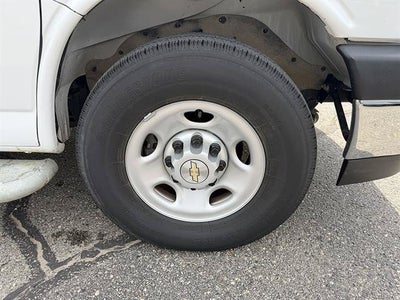 2025 Chevrolet Express Cargo WT