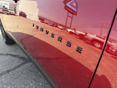 2023 Chevrolet Traverse LT Cloth