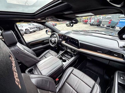 2025 Chevrolet Suburban High Country