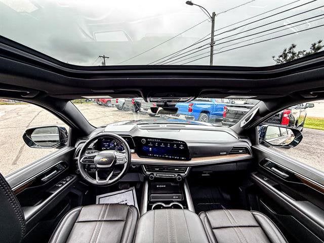 2025 Chevrolet Suburban High Country