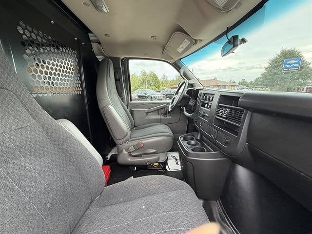 2025 GMC Savana Cargo Work Van