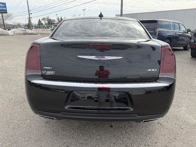 2019 Chrysler 300 Limited