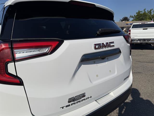 2022 GMC Terrain AT4