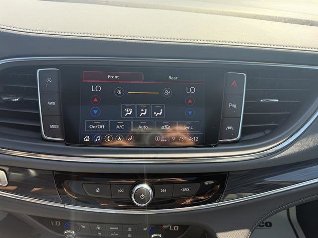 2022 Buick Enclave Essence