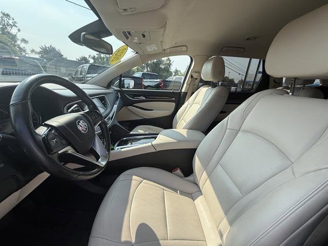 2022 Buick Enclave Essence