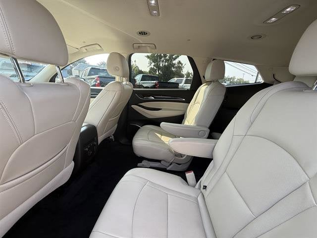 2022 Buick Enclave Essence