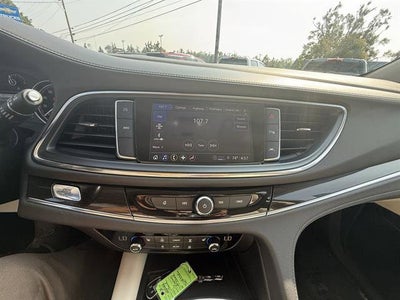 2022 Buick Enclave Essence