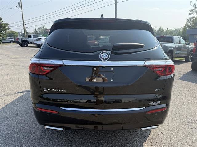 2022 Buick Enclave Essence