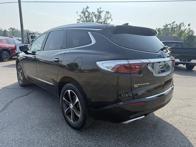 2022 Buick Enclave Essence